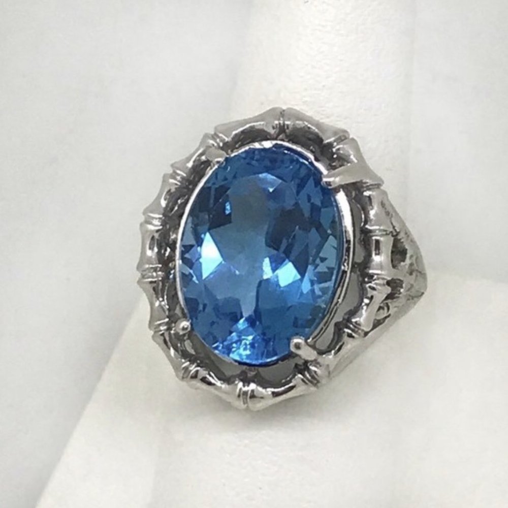 Meet your Posher, Bliss Jewelry - Picture 13 of 16